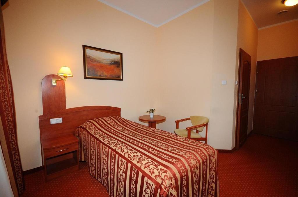 Hotel Maxim Kwidzyn Habitación foto